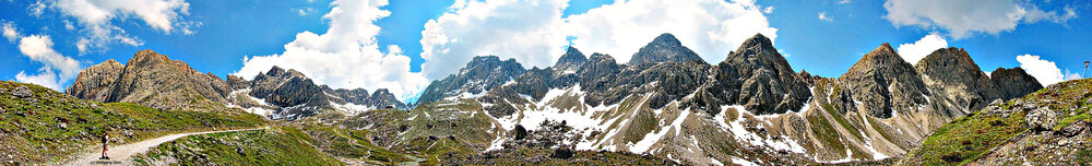 Panoramabild - vor der Karlsbader Hütte